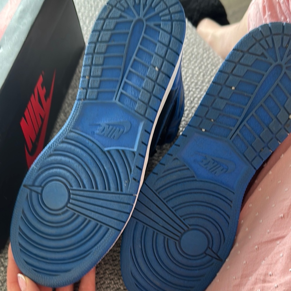 Nike Men's Black and Blue Sneakers - Picture 5 of 5